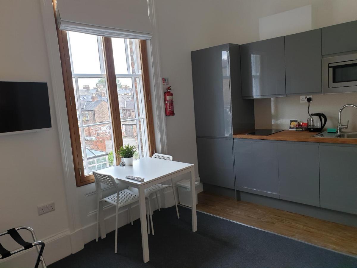 Mcmillan House Studio Apartmentsヨーク エクステリア 写真